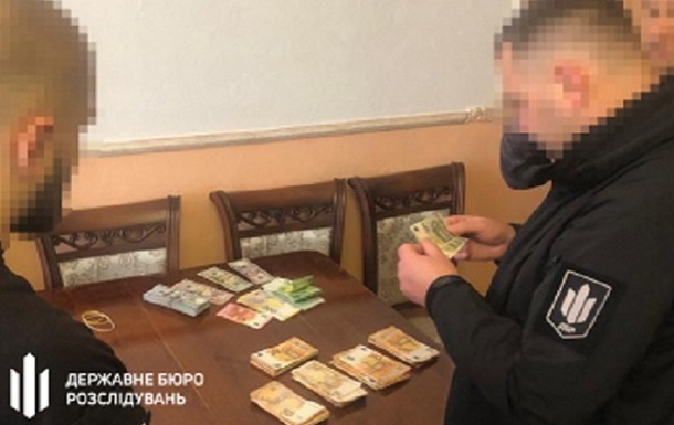 Полицейский и работник военкомата продавали отсрочку от мобилизации - ГБР