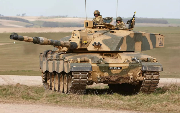 Ukrainian military trained on Challenger 2 tanks – The Guardian