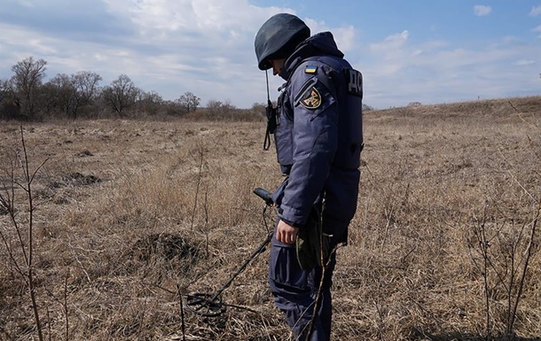 В Харьковской области мужчина подорвался на мине у пруда