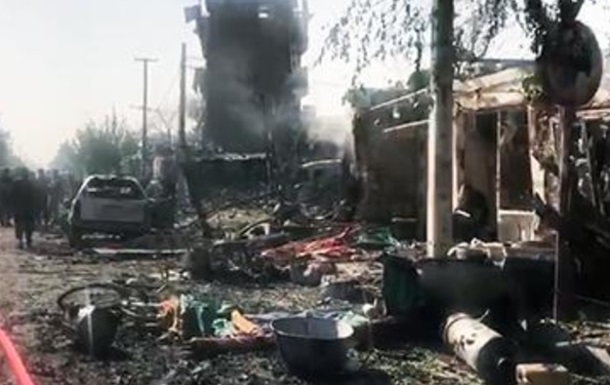У Кабулі терорист-смертник підірвав себе біля будівлі МЗС