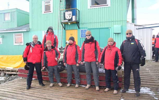 The new Ukrainian expedition has arrived in Antarctica
