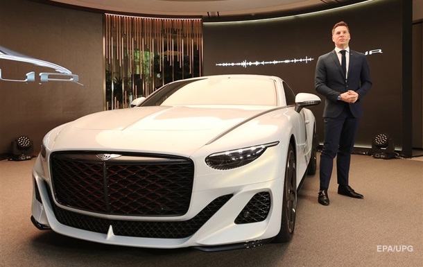 The market for new luxury cars in Russia fell by 53%