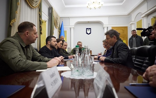 Зеленский провел переговоры с вице-канцлером ФРГ