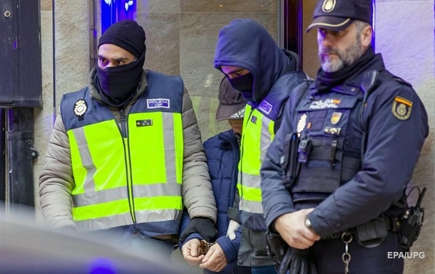 В Іспанії затримали двох людей за контрабанду оборонних матеріалів у РФ
