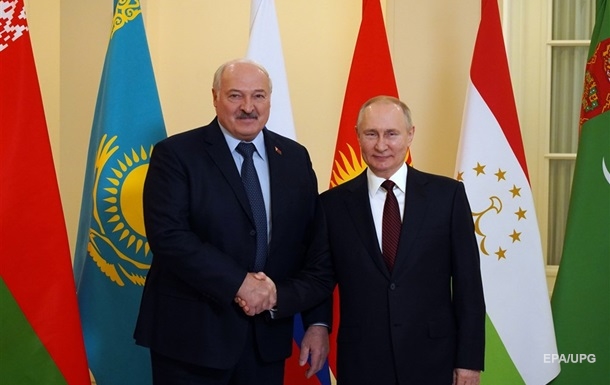 Социологи узнали об отношении украинцев к Путину и Лукашенко