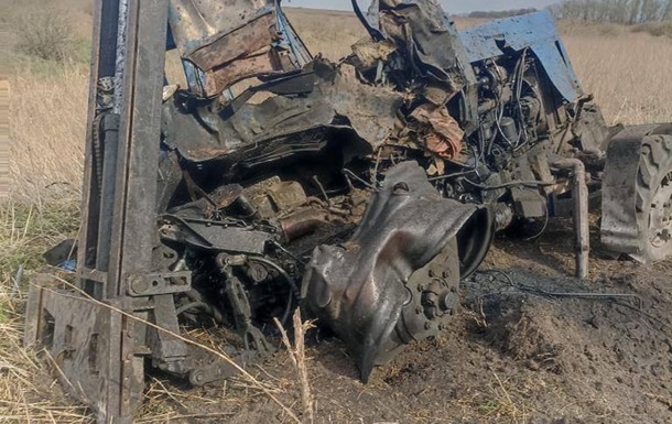 In the Kyiv region, a tractor driver was blown up in a mine