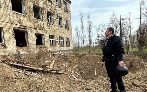 Россияне выпустили полтысячи снарядов по Херсонщине, есть разрушения