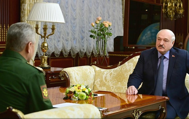 Лукашенко проводить переговори з Шойгу у Мінську