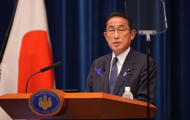 Під час виступу прем єр-міністра Японії пролунав вибух