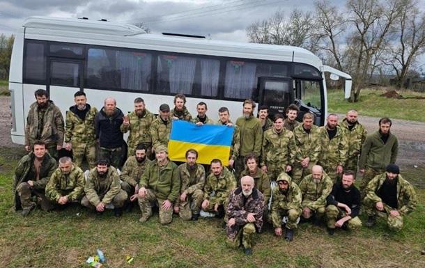 Украина провела большой обмен пленными на Пасху