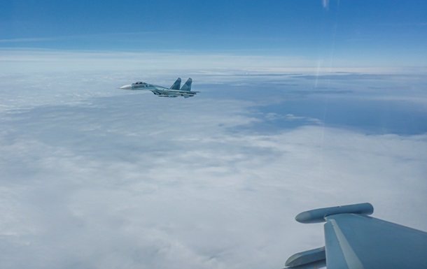 ВВС Британии и Германии перехватили три российских самолета