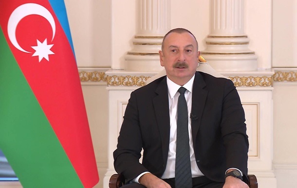 Глава Азербайджану озвучив два варіанти для вірмен Карабаху