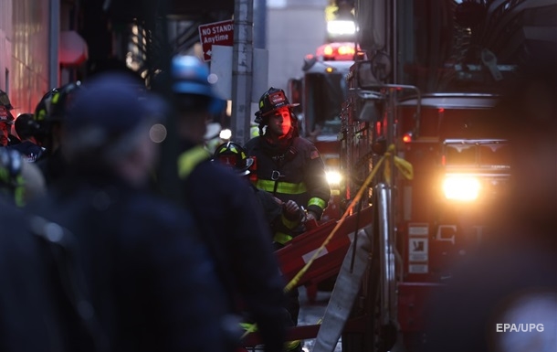 В Нью-Йорке провалился подземный паркинг, есть жертвы