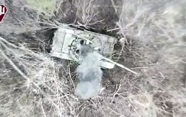 На Луганщине десантники уничтожили российский танк