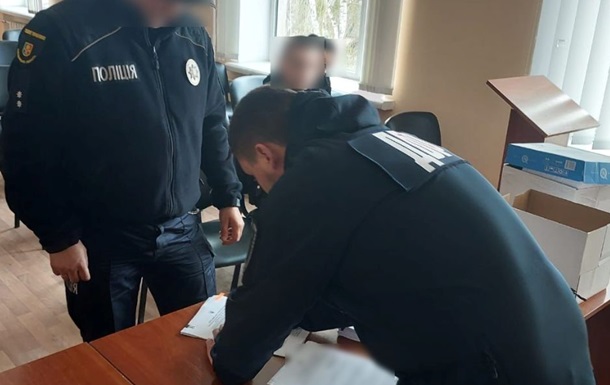 На Хмельниччині шістьох поліцейських підозрюють у побитті затриманого