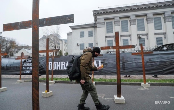 Киев разорвал договор аренды с посольством РФ