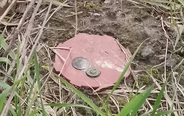 В селе на Киевщине нашли противотанковую мину
