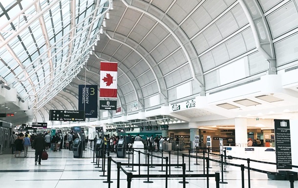 З канадського аеропорту вкрали контейнер із коштовностями на $15 млн