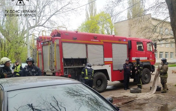 В Одессе во время пожара спасли троих детей, двое взрослых погибли