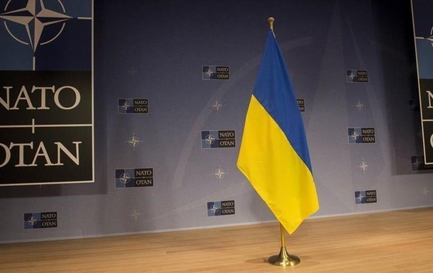 США и ФРГ пока не берут обязательств по вступлению Украины в НАТО - СМИ