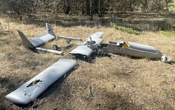 В РФ заявили о находке  трехметрового дрона  в поле