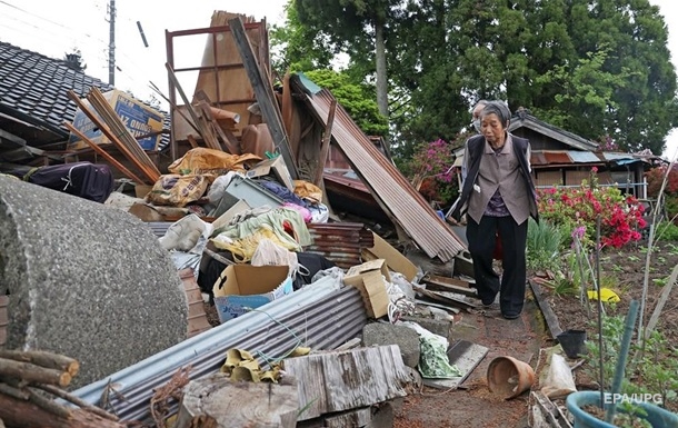 A strong earthquake shook Japan, dozens injured
