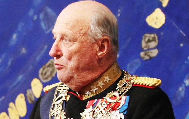 The king of Norway was rushed to the hospital