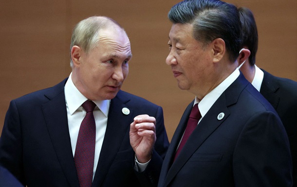 Сі Цзіньпін не привітав Путіна з нагоди 9 травня