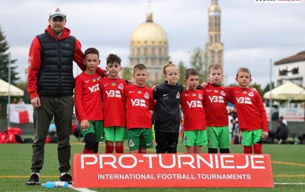 Локомотив Київ здобув друге місце на елітному турнірі у Польші