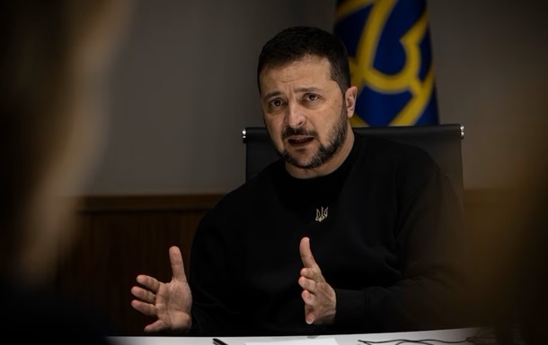 Зеленский пообещал  крепкую защиту  для Украины