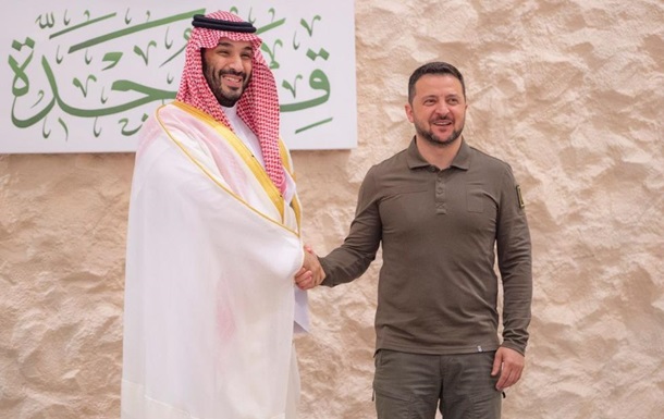 Зеленский встретился с принцем Саудовской Аравии