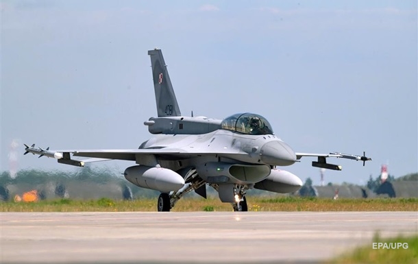In Poland, training of Ukrainians on F-16 was confirmed – media
