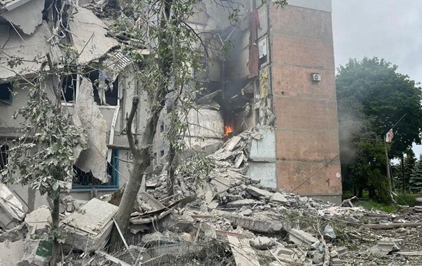 Разрушения и раненые: в ОВА показали последствия ракетного удара по Авдеевке
