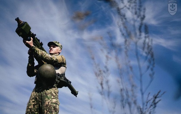 Боец Нацгвардии из Иглы во второй раз сбил ракету, выпущенную Россией на Киев
