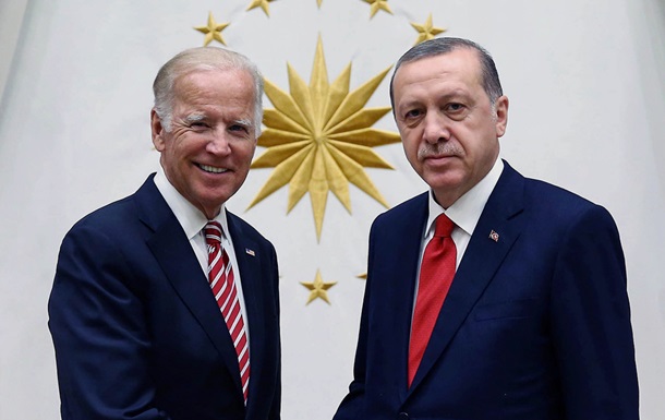 Байден і Ердоган обговорили питання про F-16 та вступ Швеції в НАТО