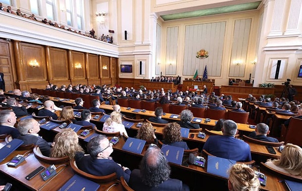 Болгарський парламент затвердив склад уряду