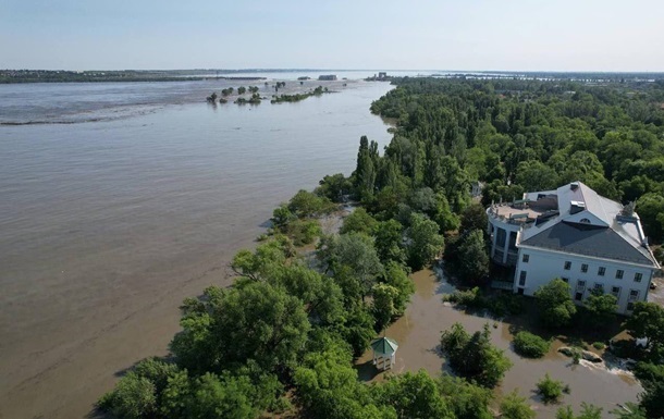 Війська РФ після підриву дамби відійшли на 5-15 км від Дніпра - ОК Південь