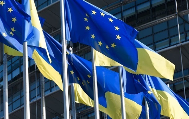 ЄК готується дати першу усну оцінку Україні як країні-кандидату