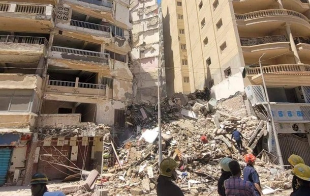 В Єгипті рухнула багатоповерхівка: під завалами - десятки людей