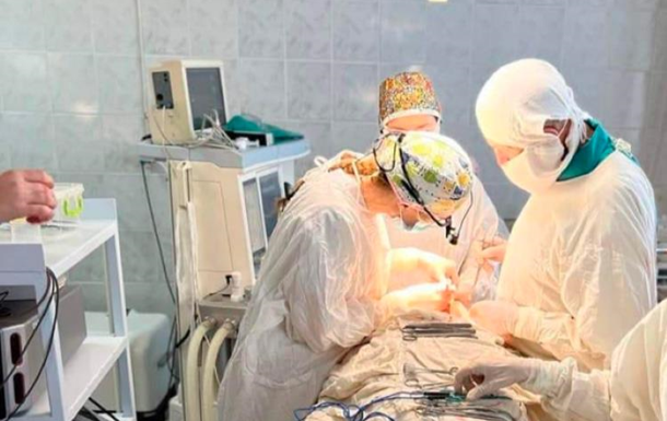 В Виннице провели уникальную операцию по восстановлению языка пациенту