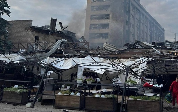 Удар по Краматорску: девять погибших, среди раненых есть иностранцы