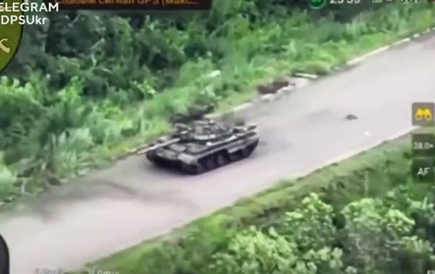 ДПСУ показала знищення російського танка