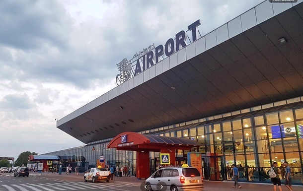 Стрілянина в аеропорту Кишинева: стрілець помер