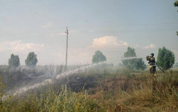 В Николаевской области возникли два пожара из-за обстрелов