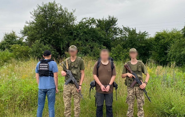 Українські прикордонники затримали на кордоні зі Словаччиною нелегала з РФ