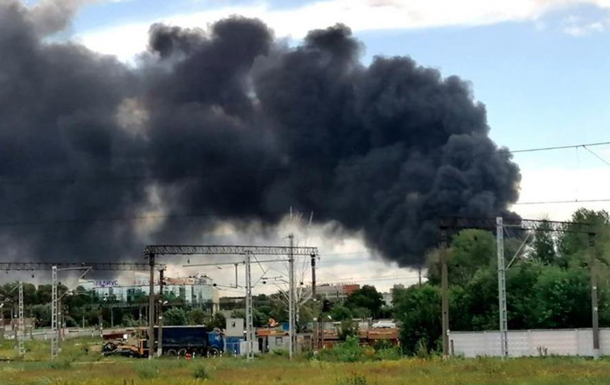 У Санкт-Петербурзі сталася масштабна пожежа