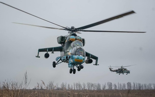 Чехія передасть Україні вертольоти і боєприпаси