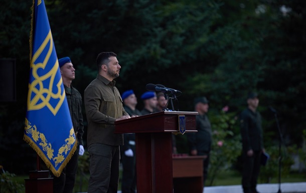 Зеленский назвал количество получивших награду Героя Украины
