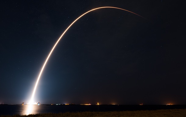 SpaceX вивела на орбіту 22 супутники Starlink