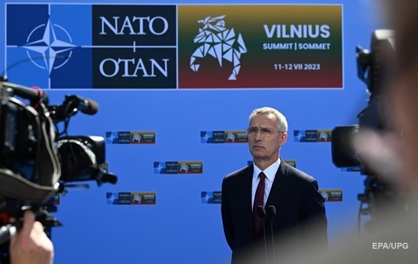 Зеленський повечеряє з лідерами НАТО - Столтенберг